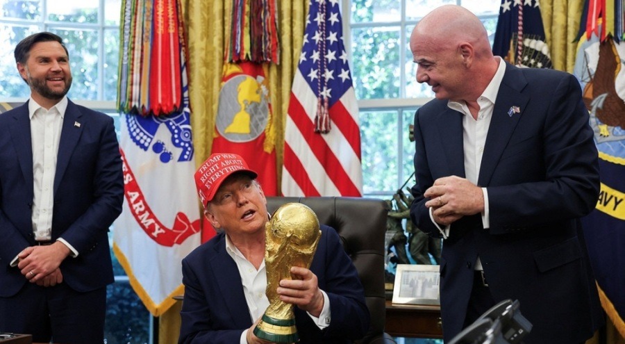 ABD Başkanı Donald Trump, 2026 FIFA Dünya Kupası kura çekiminin
