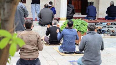 Diyanet İşleri Başkanlığı’nın organizasyonuyla Türkiye genelinde 90 bin camide eş