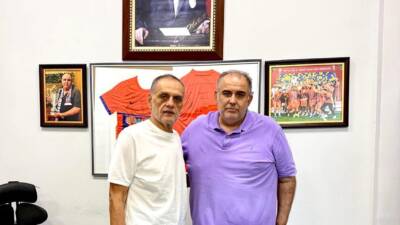 Hatayspor ve İskenderunspor kulüp başkanları önceki gün bir araya geldi.