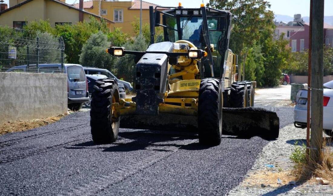 Defne Belediyesi Hizmeti Her Yere Asfalt… Defne Belediyesi, ilçedeki ana arterler, ara yollar ve alanların asfaltlanması