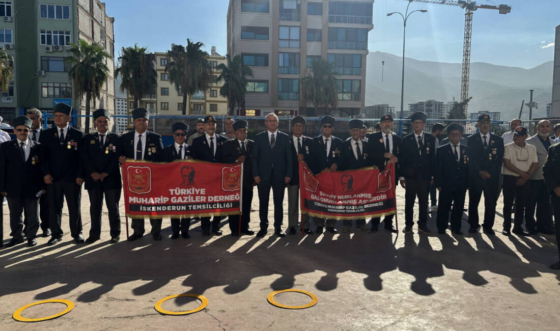 İskenderun ilçesinde Gaziler Günü, Hanife Uysal Ortaokulu’nda gerçekleştirilen törenle anıldı.