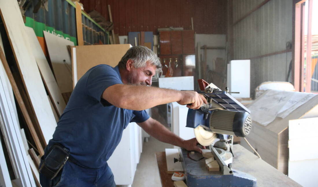 Hatay’ın İskenderun ilçesinde, 6 Şubat 2023 depremlerinde iş yeri ağır