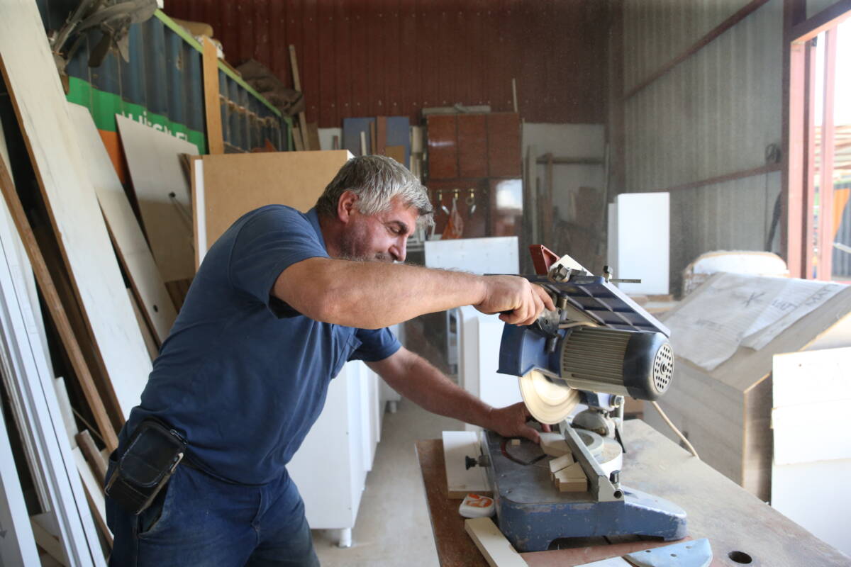 Hatay’ın İskenderun ilçesinde, 6 Şubat 2023 depremlerinde iş yeri ağır