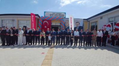 Hatay'ın Samandağ ilçesinde, hayırsever iş insanı Hikmet Kamil Eryılmaz tarafından