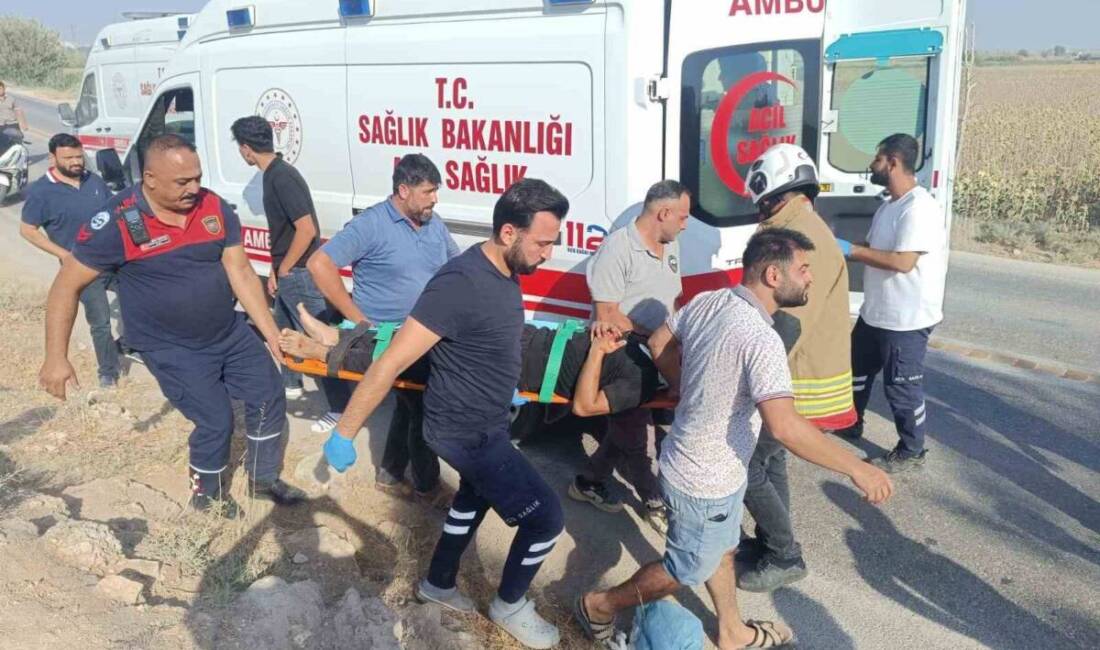   Hatay’ın Kırıkhan ilçesinde kontrolden çıkan hafif ticari araç şarampole