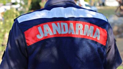 Hatay’ın Altınözü ilçesinde 6 Şubat depreminden sonra gözaltına alınan iki