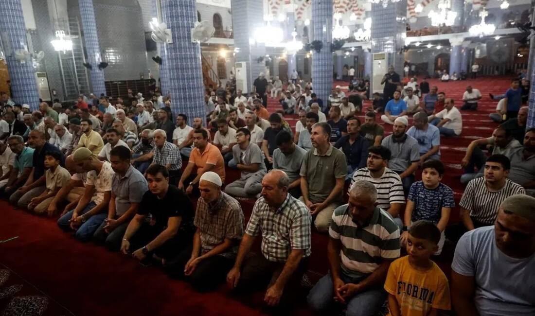 Mevlit Kandili manevi birliktelikle idrak edildi Hatay, Adana, Mersin ve Osmaniye’de Mevlit Kandili vesilesiyle camiler dolup