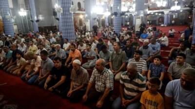 Hatay, Adana, Mersin ve Osmaniye’de Mevlit Kandili vesilesiyle camiler dolup