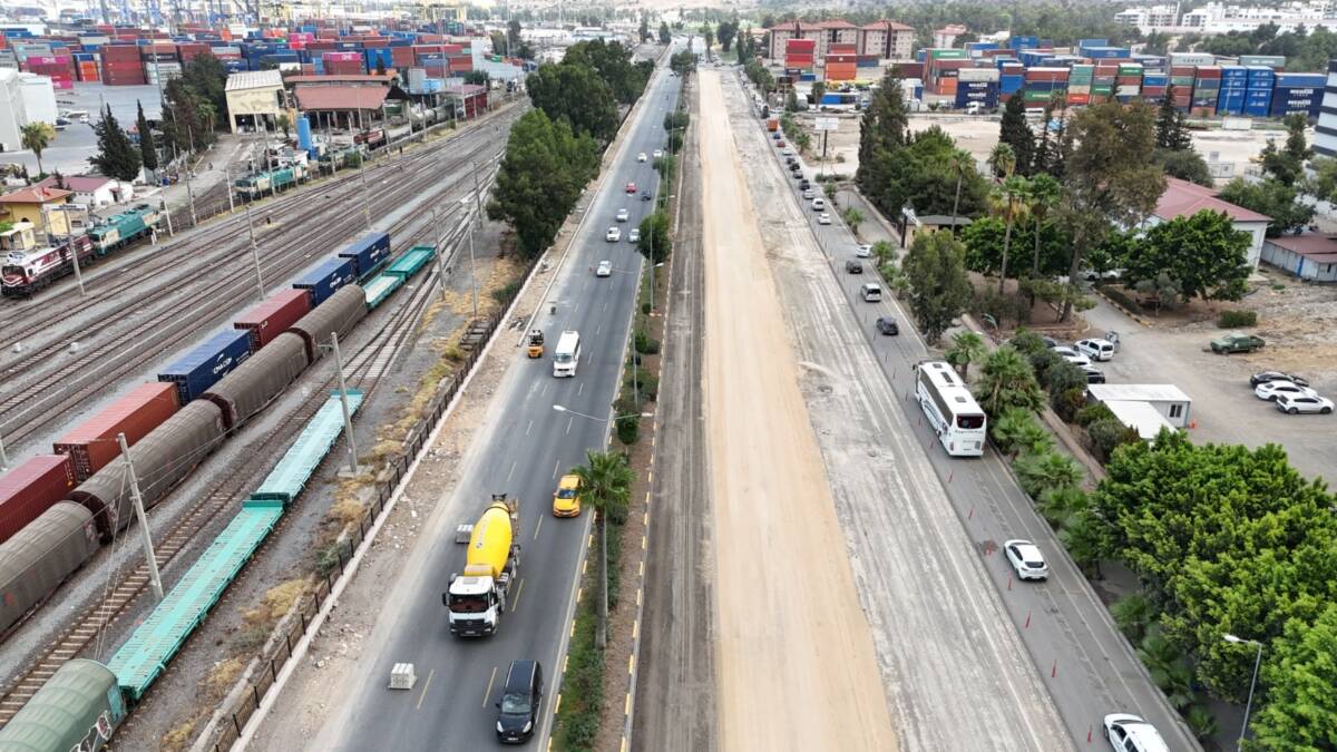 Hatay Büyükşehir Belediyesi (HBB), kent genelinde trafik akışını rahatlatmak amacıyla