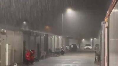   Hatay’ın İskenderun ilçesinde uzun zamandır hasret kaldığı yağmur nihayet