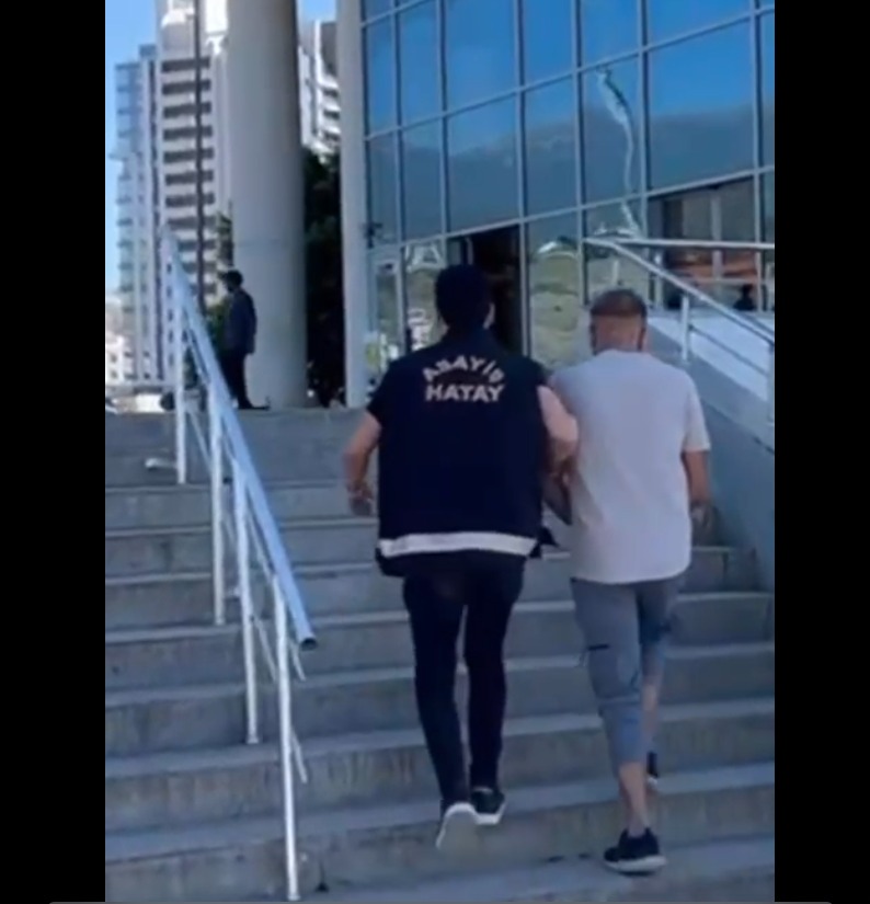 Hatay Emniyet Müdürlüğü ekiplerinin aranan şahısların yakalanmasına yönelik çalışmaları devam