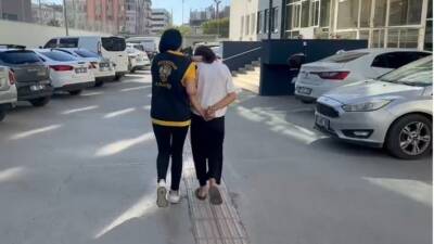 Hatay Emniyet Müdürlüğü ekiplerinin aranan şahıslara yönelik yürüttüğü çalışmalar kapsamında,