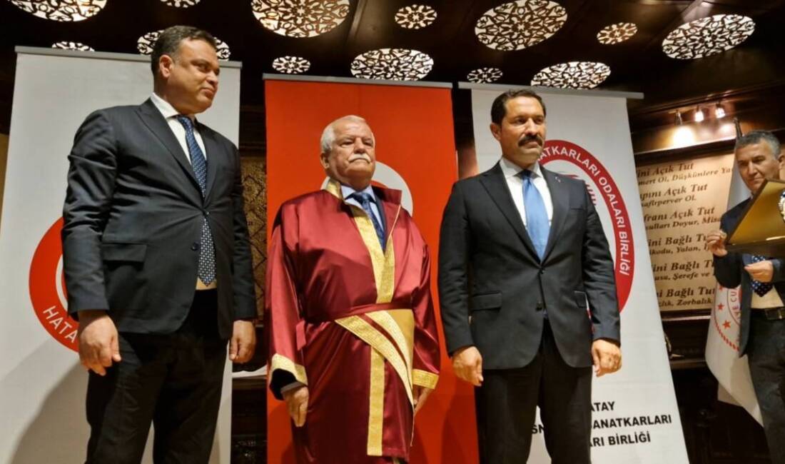 Hatay’da 38. Ahilik Haftası kapsamında düzenlenen törende, yılın ahisi, kalfası