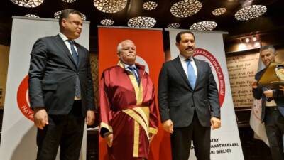 Hatay’da 38. Ahilik Haftası kapsamında düzenlenen törende, yılın ahisi, kalfası