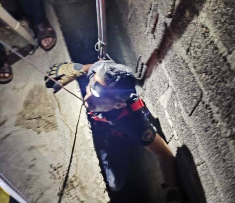 Hatay’ın İskenderun ilçesi Muradiye Mahallesi 228. Sokak’ta bir evin havalandırma