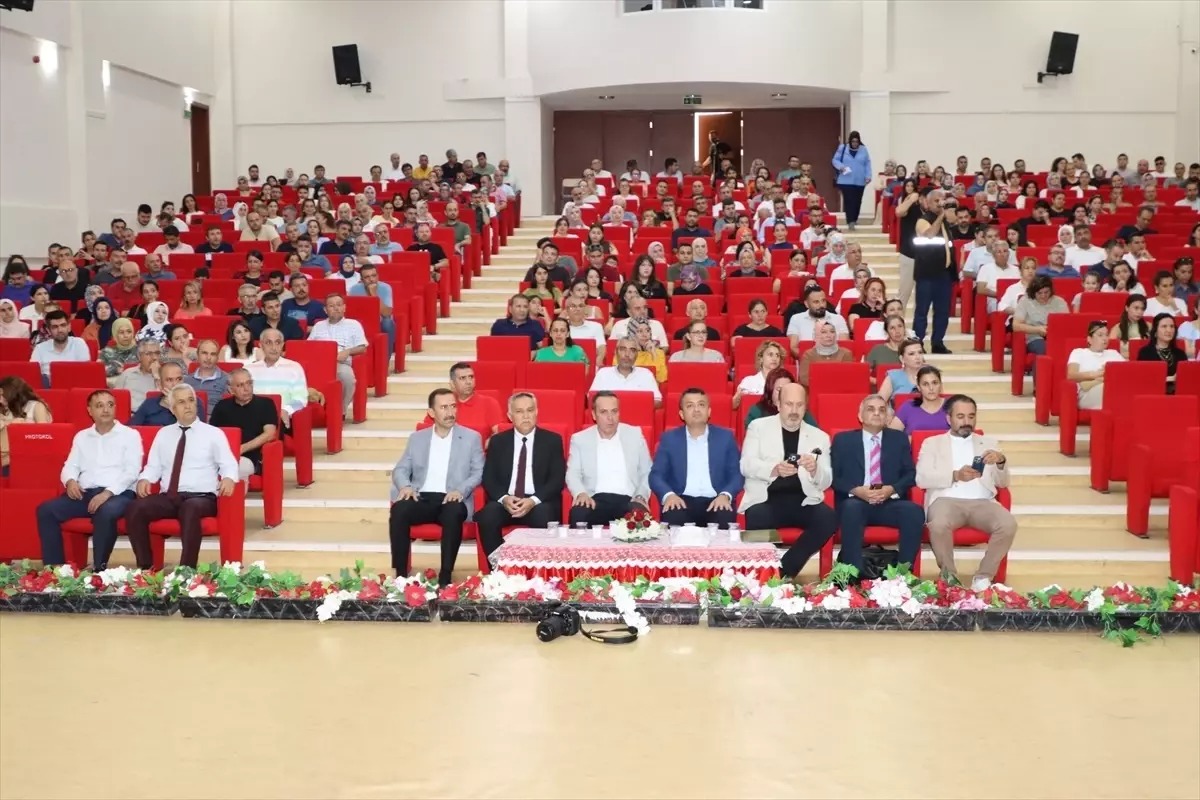 Hatay’ın Dörtyol ilçesinde, Sosyal Medya ve Dijital Güvenlik Eğitim Araştırma