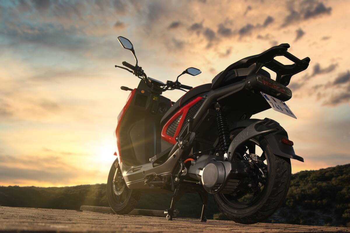 Türkiye genelinde trafiğe kayıtlı yaklaşık 6,77 milyon motosikletin yüzde 64,3’ünün