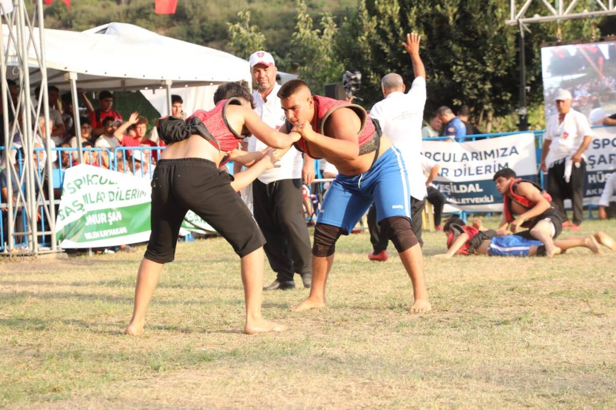 Hatay Belen’de düzenlenen 14. Geleneksel Yayla Şenlikleri, Aba Güreşi Festivali