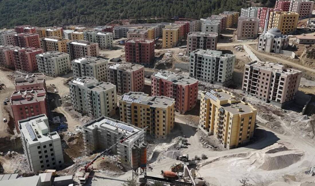 AK Parti Hatay Milletvekili Abdulkadir Özel, Belen Belediye Başkanı İbrahim