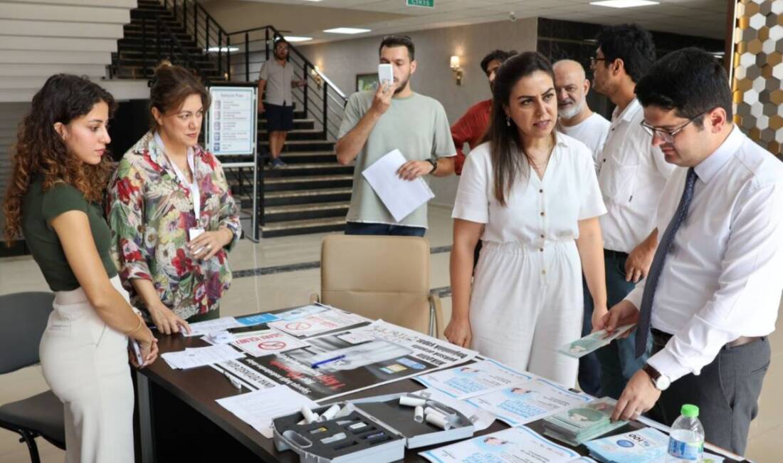 Halk Sağlığı Haftası kapsamında Arsuz’da düzenlenen etkinlikte vatandaşlar tütünün zararları
