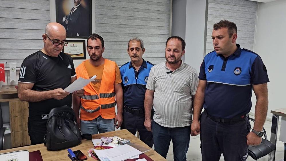 Hatay’da 6 Şubat depremlerinde evini kaybeden ve konteynerde yaşamını sürdüren