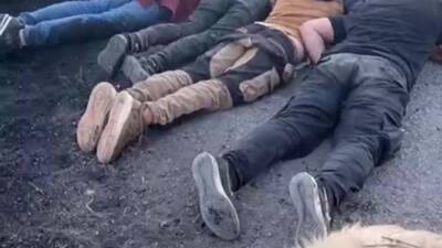 Antakya Madenboyu Mahallesi’nde meydana gelen kazada, koyun sürüsüne çarpan araç