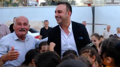 Depremin etkilerini hafifletmek ve çocuklara neşe dolu anlar yaşatmak amacıyla