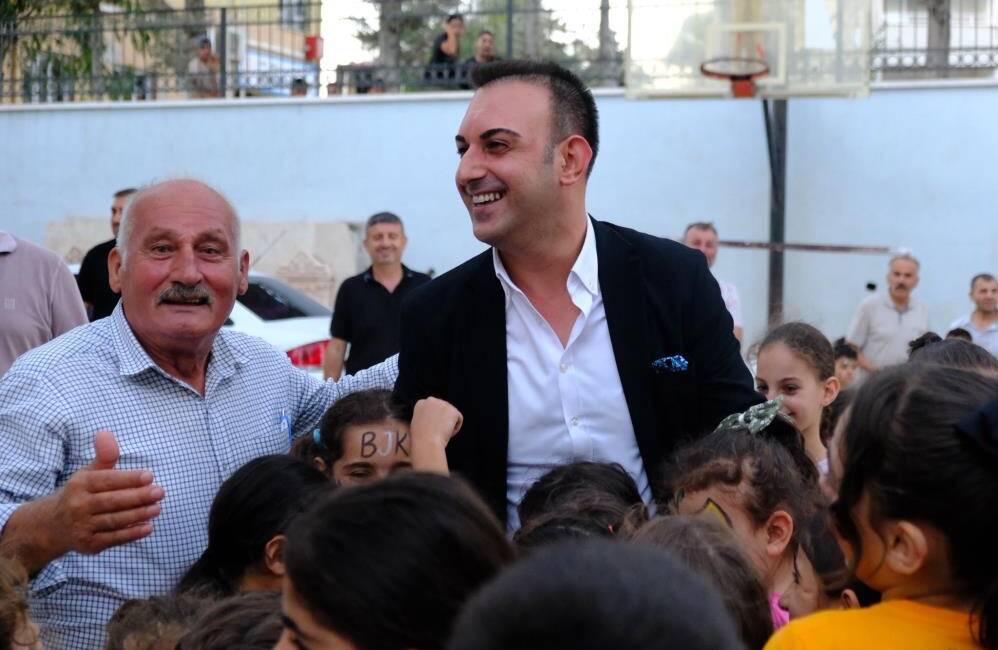 Depremin etkilerini hafifletmek ve çocuklara neşe dolu anlar yaşatmak amacıyla