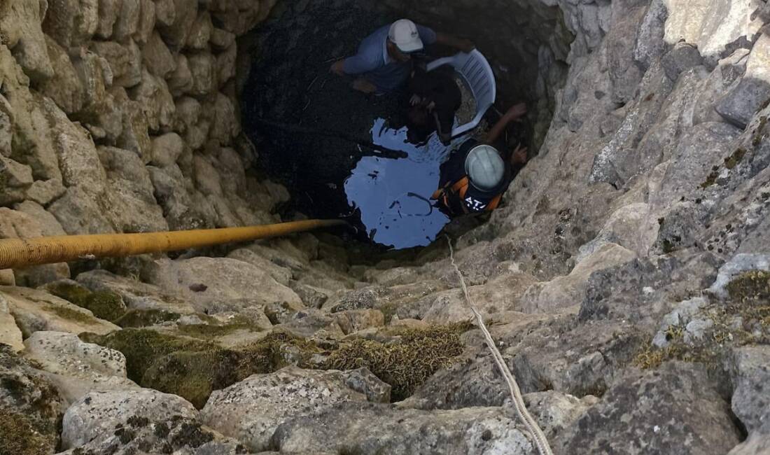 Yayladağı’nda yürekleri ağıza getiren olay Hatay’ın Yayladağı ilçesinde 18 yaşındaki bir kadın, 7 metre