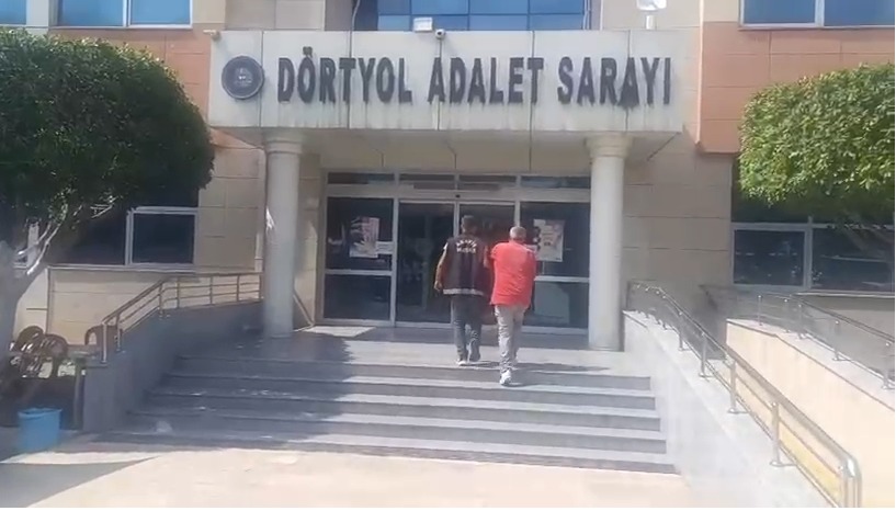 Hatay Emniyet Müdürlüğü, aranan şahısların yakalanmasına yönelik çalışmalarını aralıksız sürdürüyor.