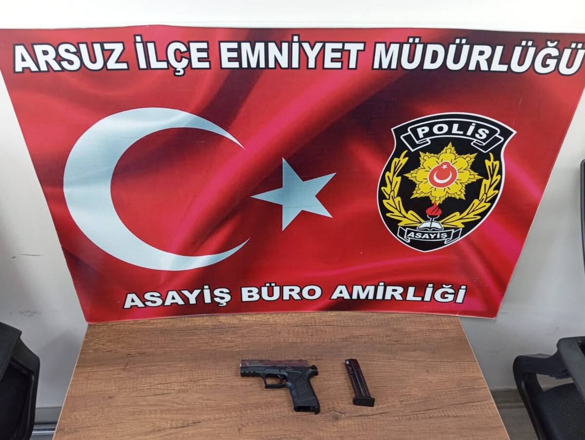 Hatay’ın Arsuz ilçesinde yaşanan aile içi tartışma kanlı sona erdi.