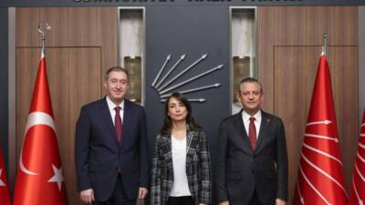 DEM Parti Eş Genel Başkanları Tülay Hatimoğulları ve Tuncer Bakırhan,