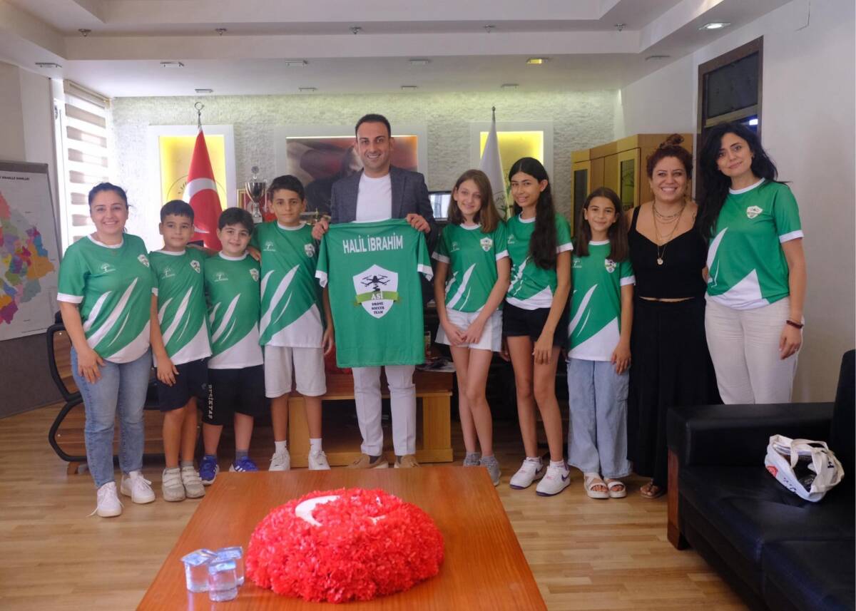 Defne Belediyesi, gençlerin bilim, teknoloji ve spora olan ilgisini bir