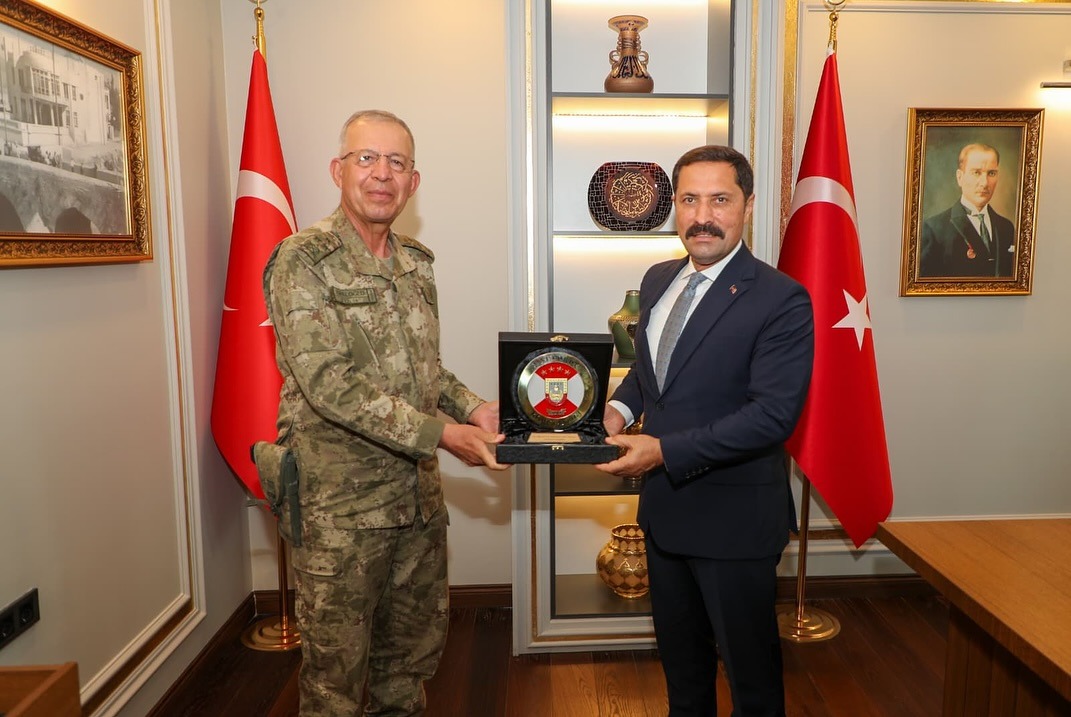 Türk Silahlı Kuvvetleri’nin önemli komutanlarından 2. Ordu Komutanı Korgeneral Zorlu