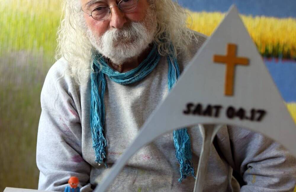 Hataylı sanatçı Atıf Gülücü, Almanya’da sanat dünyasında kazandığı tanınırlığı Hatay