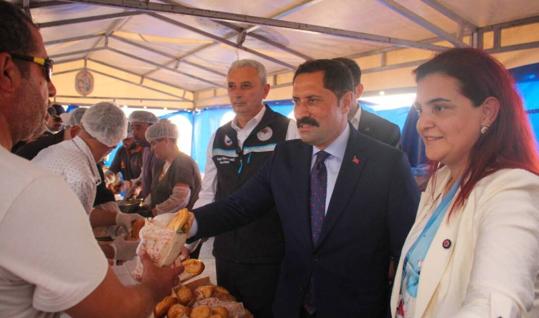 Hatay’da balıkçılar, av yasağının sona ermesiyle birlikte “vira bismillah” diyerek