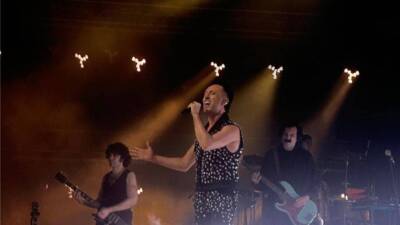 Mabel Matiz’in ‘Perperişan’ adlı şarkısı, Aile ve Sosyal Hizmetler Bakanlığı’nın