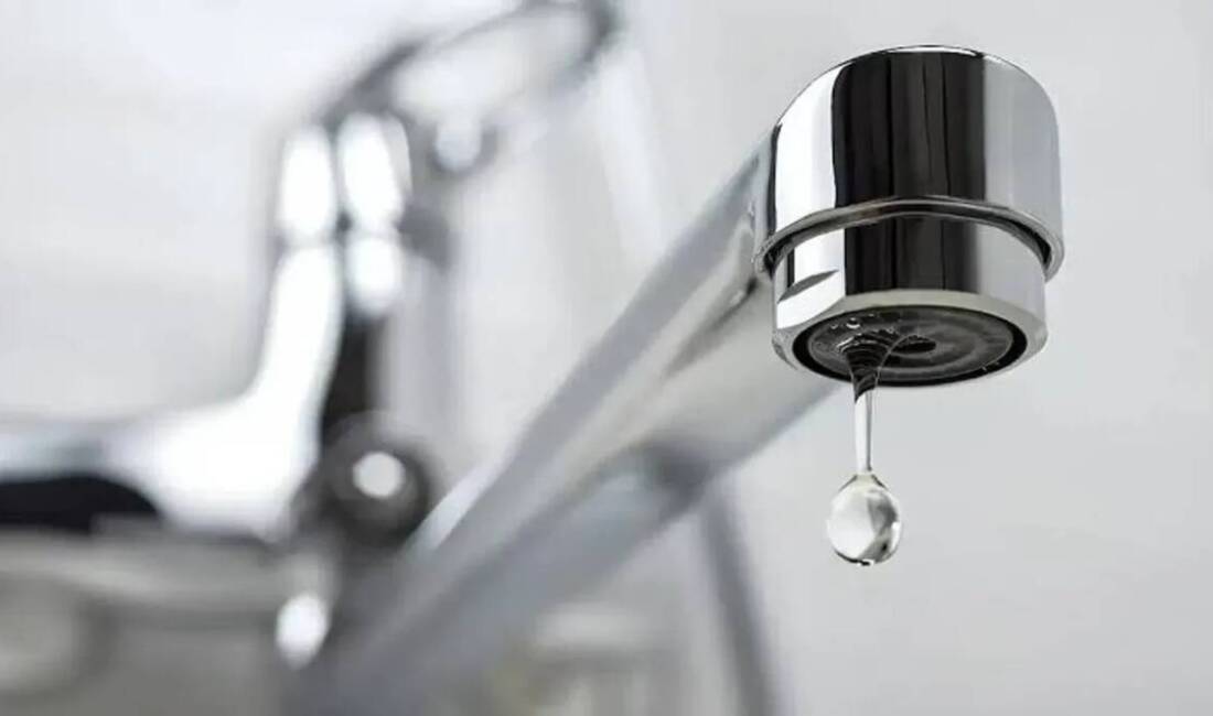 Hatay’da yaşanan su kesintileri, özellikle Defne ilçesinde günlük yaşamı olumsuz