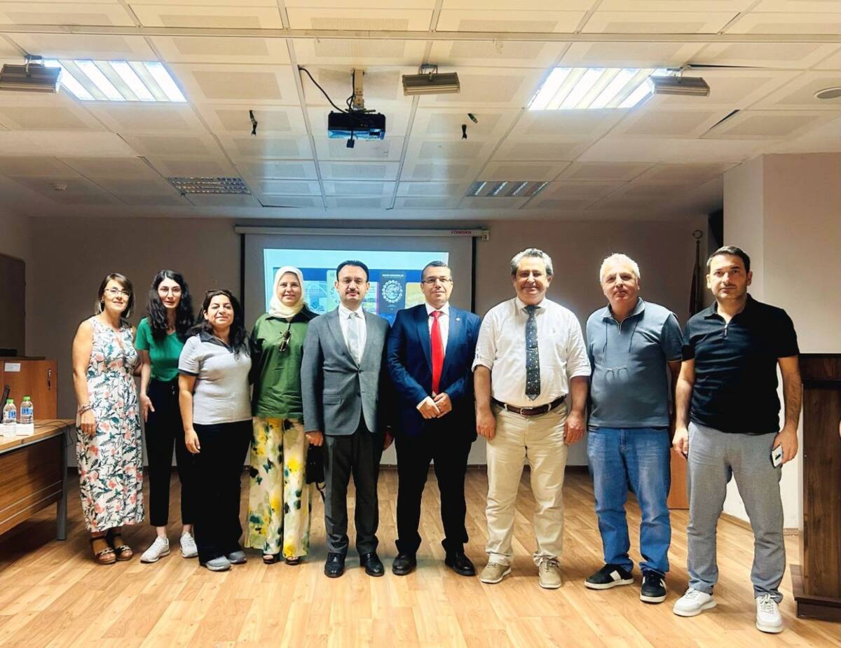 Hatay’ın Payas ilçesinde bulunan Nursan Anadolu Lisesi, geleceğin teknolojilerine ışık