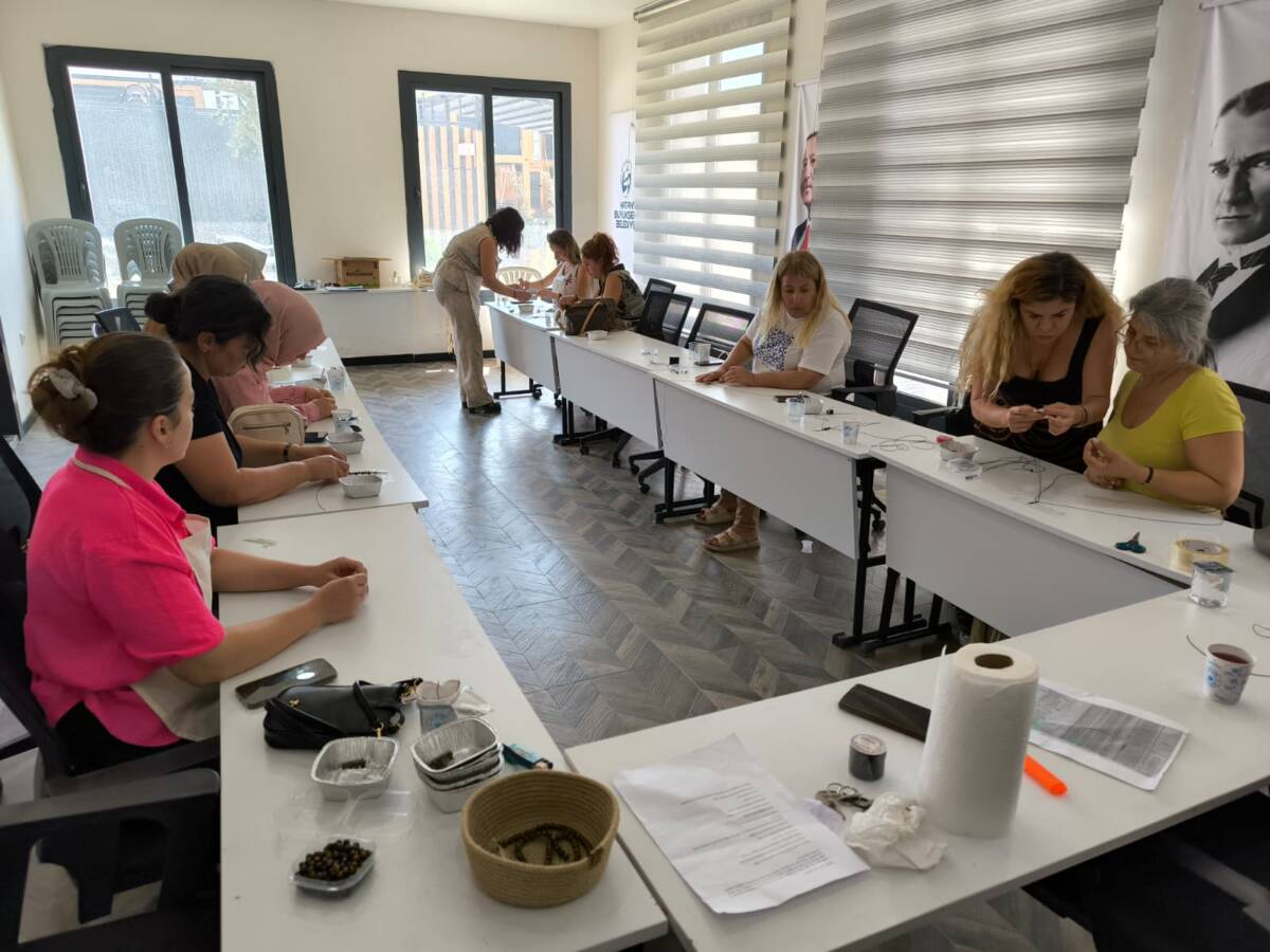 Hatay Büyükşehir Belediyesi (HBB), kaybolmaya yüz tutan geleneksel el sanatlarını