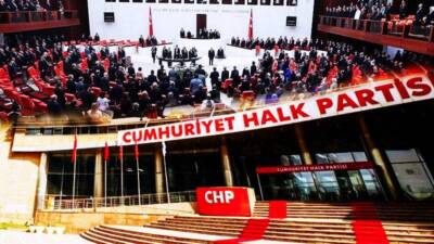 Tutuklu gazeteci Fatih Altaylı, iktidarın CHP kurultaylarına dair davalardan umudu