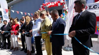 Defne ilçesi Bahçe kırsalında hayırsever bir kuruluş eliyle yapılan okul