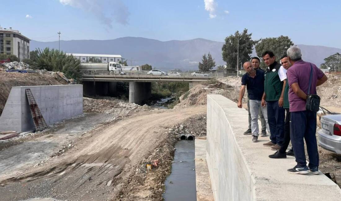 DSİ tarafından Hatay’da yürütülen dere ıslah ve taşkın kontrol çalışmaları