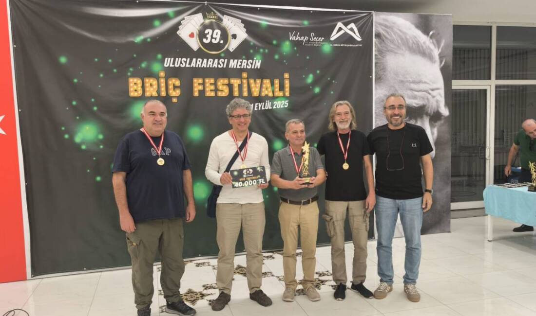 39. Uluslararası Mersin Briç Festivali’nde “Deniz” Takımı Şampiyon Mersin’de bu yıl 39’uncusu düzenlenen Uluslararası Briç Festivali, heyecan dolu
