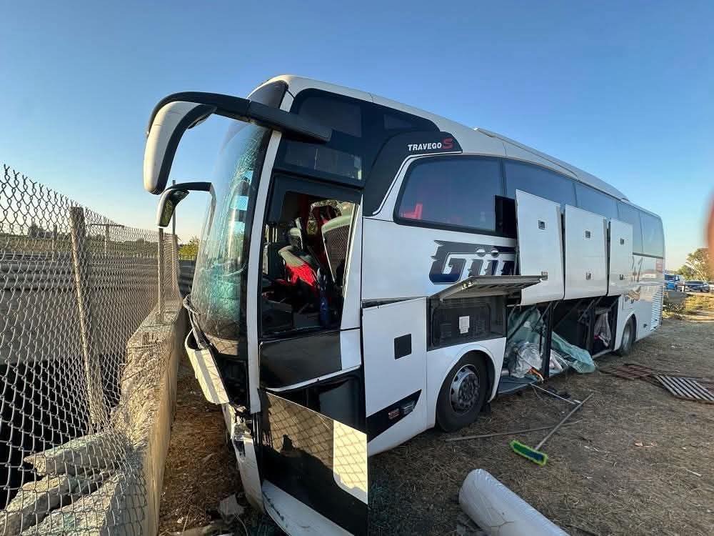 Mersin’in Tarsus ilçesinde meydana gelen otobüs kazasında can kaybı yaşanmazken,