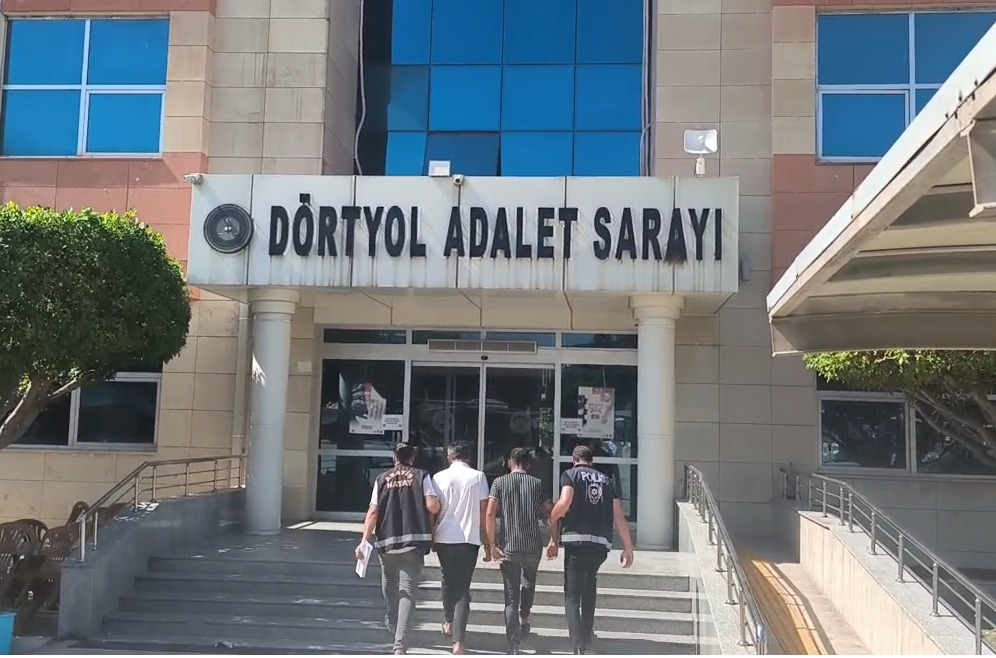 Hatay Emniyet Müdürlüğü ekiplerinin aranan şahısların yakalanmasına yönelik sürdürdüğü çalışmalar
