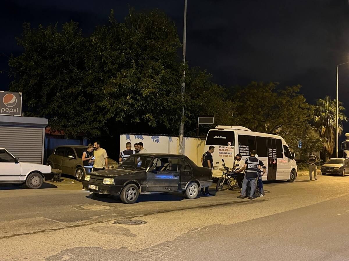 Hatay Emniyet Müdürlüğü ekipleri, İskenderun ilçesinde güvenlik ve huzurun sağlanmasına