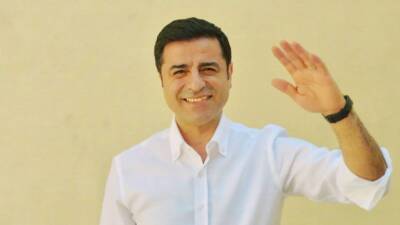 Selahattin Demirtaş’ın avukatı Mahsuni Karaman, AİHM’in ihlal kararını hatırlatarak 8