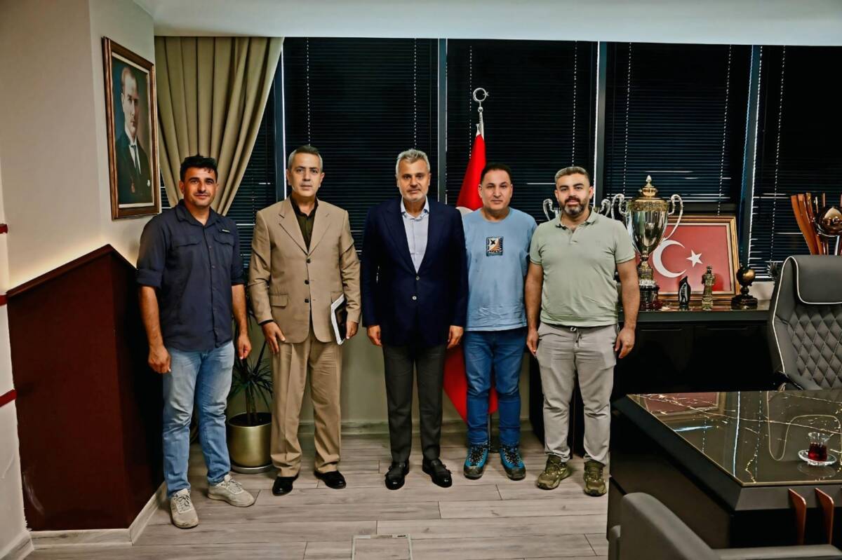 Hatay Tabiatı Koruma Derneği heyeti, Hatay Büyükşehir Belediye Başkanı Mehmet