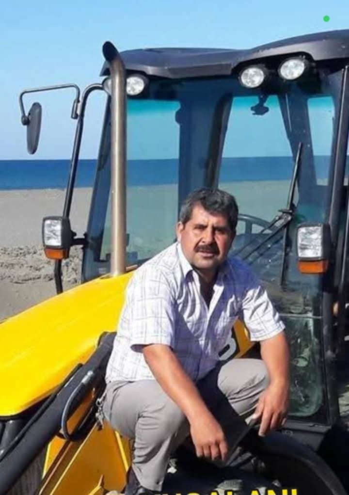 Samandağ Belediyesi Fen İşleri Müdürlüğü bünyesinde kepçe operatörü olarak görev